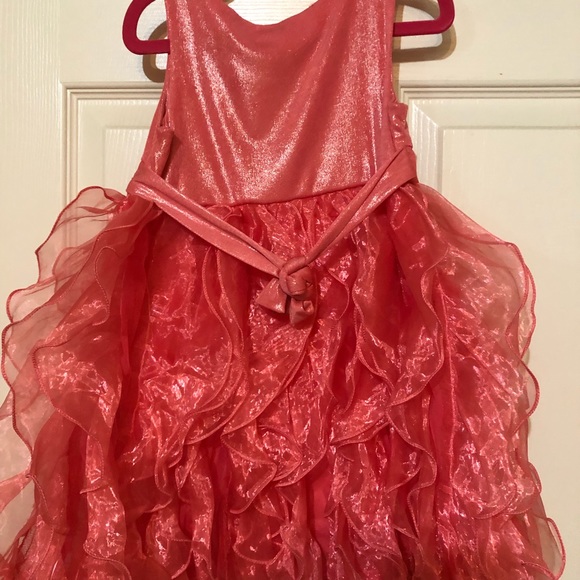 Coral dress - Picture 2 of 3